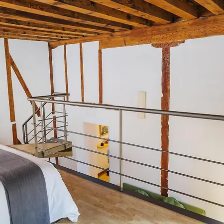 Santa Clara Apartment